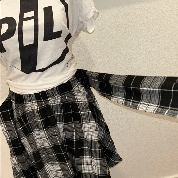 Black and White Plaid “Faux Wrap Around Waist Flannel Shirt” SKIRT -Mini NWOT - Picture 13 of 14